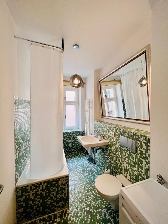 Alte Schönhauser Lux * Berlin